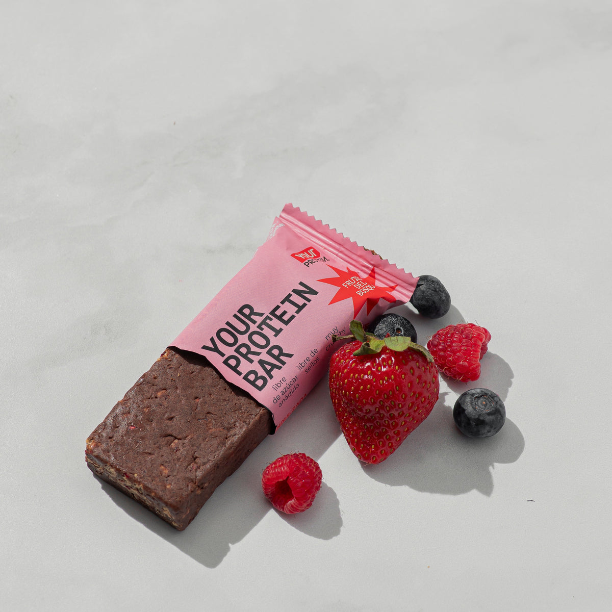 PACK DISPLAY DE 16 BARRITAS PROTEINA WHEY FRUTOS DEL BOSQUE